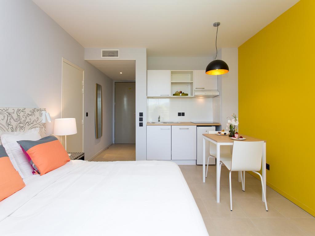 Adonis Mougins Aparthotel Ngoại thất bức ảnh