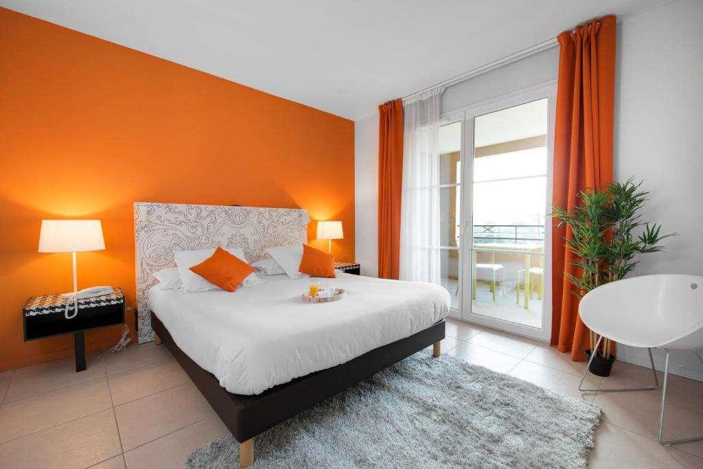 Adonis Mougins Aparthotel Phòng bức ảnh
