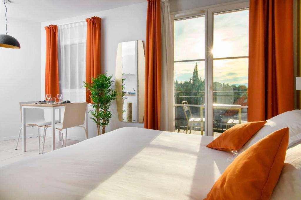 Adonis Mougins Aparthotel Phòng bức ảnh